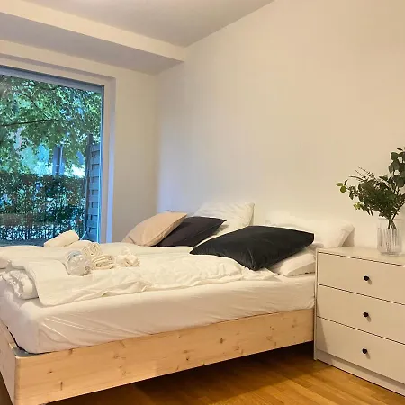Helles Smart-apartment Fuer Geschaeftsreisende In Διαμέρισμα *